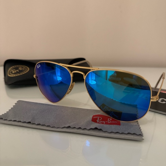 RayBan Blue Aviators - Picture 5 of 5
